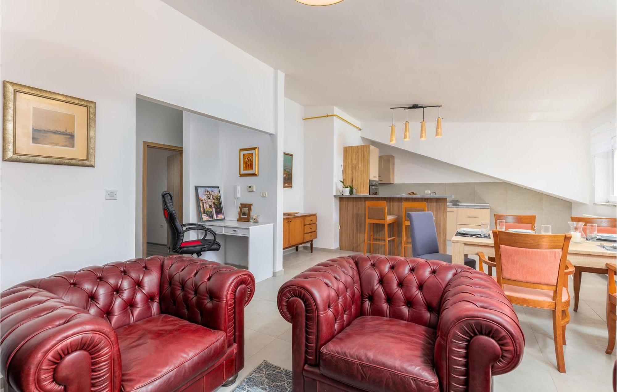 Awesome Apartment In Pula With Wifi מראה חיצוני תמונה